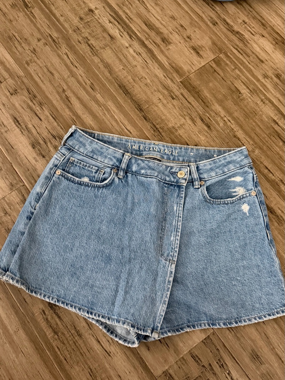 American Eagle Outfitters Light Wash Denim Mini Skort